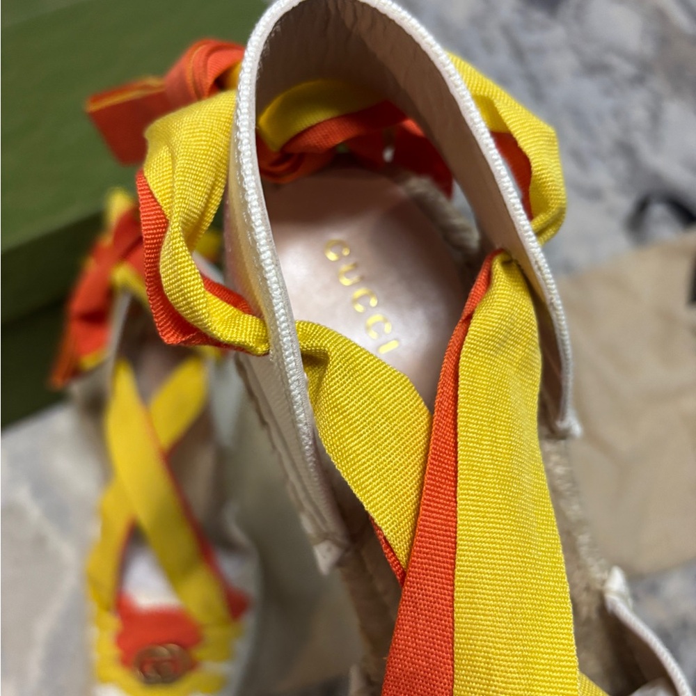 Gucci embroidered canvas espadrille wedge
US 9/ G 39
Guaranteed Authentic - Picture 3 of 8